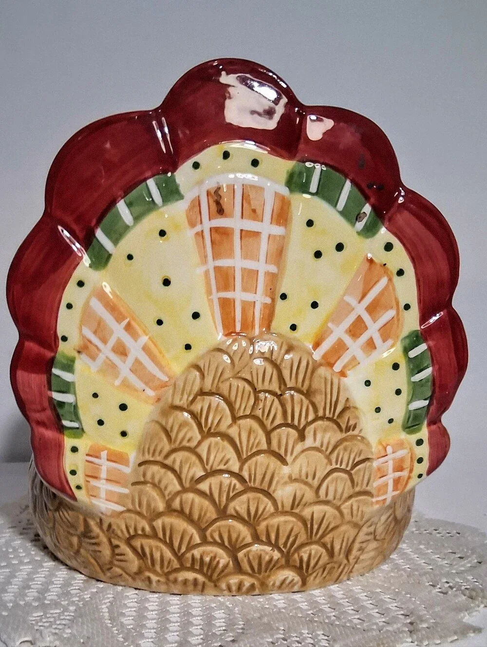 Vintage (Like New!) Ceramic Cookie Jar, Salt & Pepper, & Napkin Holder - Picture 9 of 12